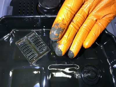 Getriebespülung - Verschmutzung am Magneten Getriebespülung - Verschmutzung am Magneten